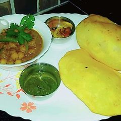 Chole bhature A picture of Chole bhature.