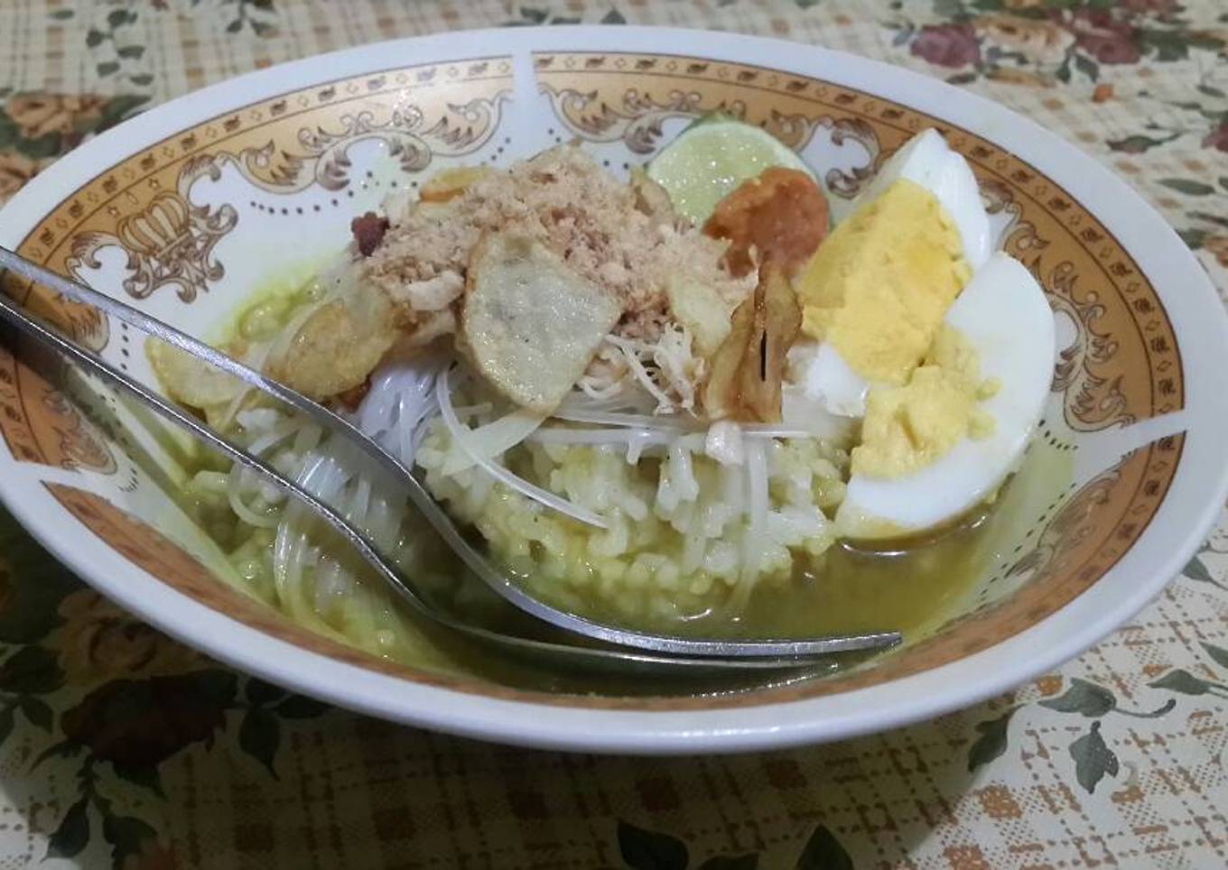 Soto ayam mama