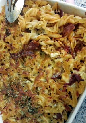 A picture of Pasta with pepperoni.