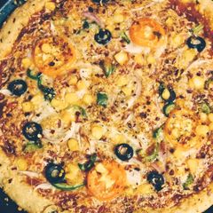 A picture of Cheese burst pizza dominos Style.