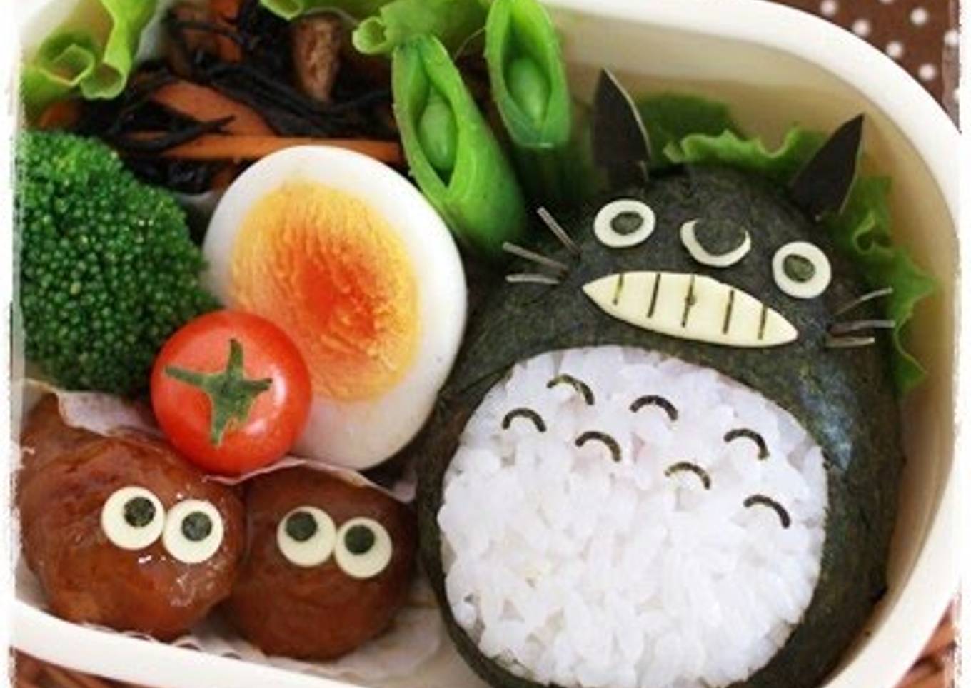 Character Bento Meatball Makkuro Kurosuke