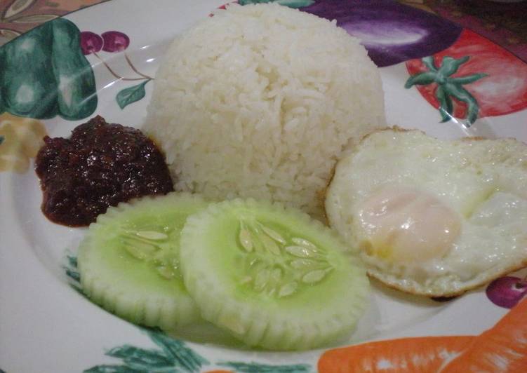 Recipe of Any-night-of-the-week Nasi Lemak (Rice Cooked in Coconut Milk)