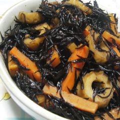 Simple and Easy Simmered Hijiki Seaweed A picture of Simple and Easy Simmered Hijiki Seaweed.