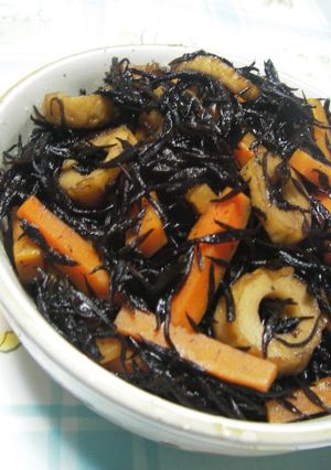 A picture of Simple and Easy Simmered Hijiki Seaweed.