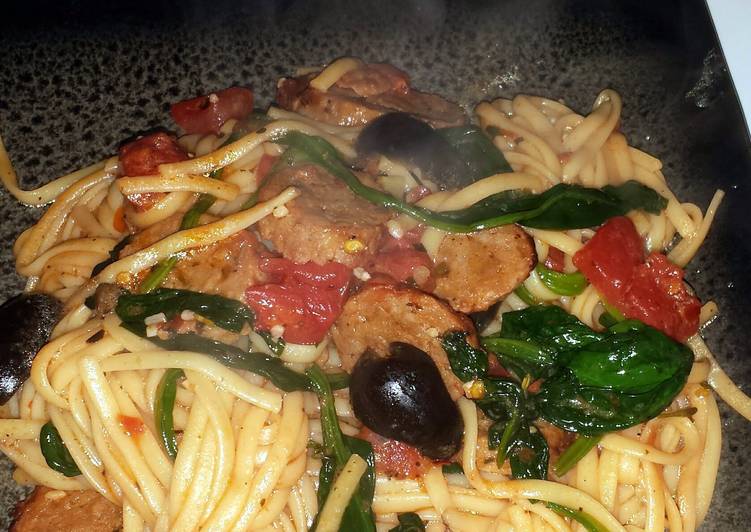 Steps to Prepare Award-winning 20 mins to heaven (Sausage and Pasta)