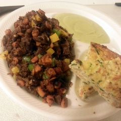 Paleo sweet potato hash with crust-less veggie quiche A picture of Paleo sweet potato hash with crust-less veggie quiche.