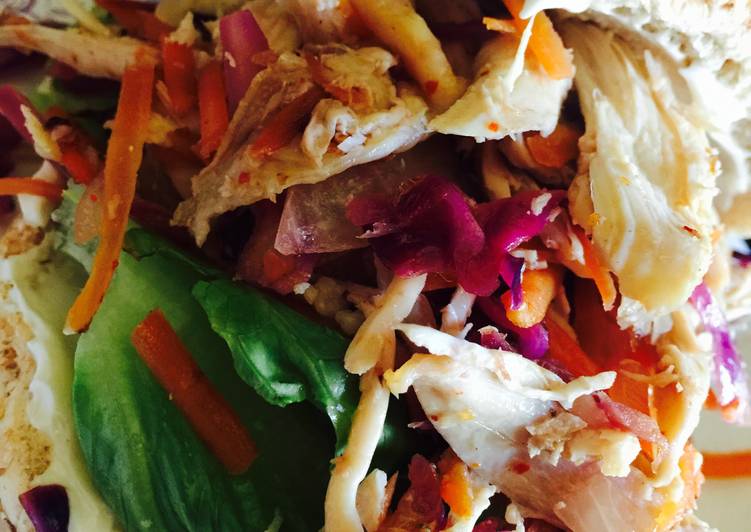 Recipe: Delicious Chicken Slaw Sandwich