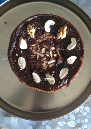 A picture of Chocolate Biscuit Cake.