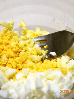 A picture of Minced Boiled Egg.