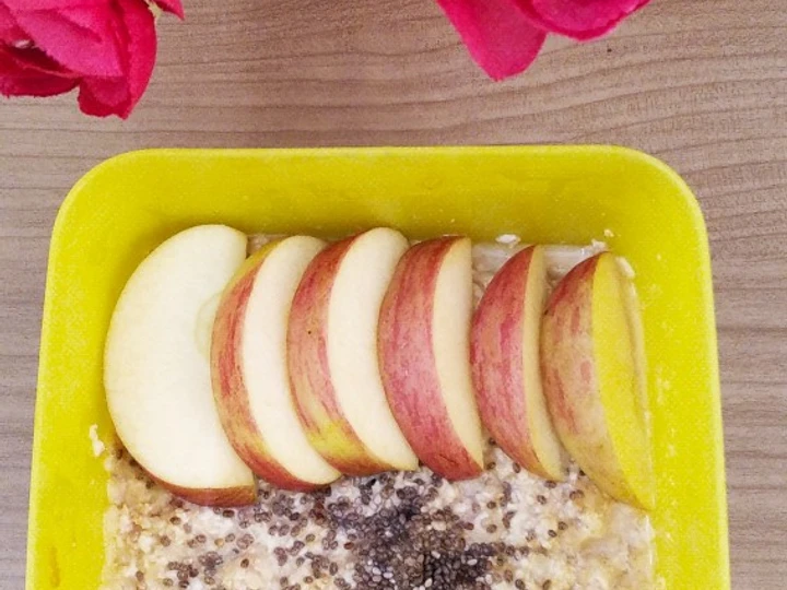 Langkah Mudah untuk Menyiapkan Resep  Yakult Apple Overnight Oat yang Lezat, Enak Banget