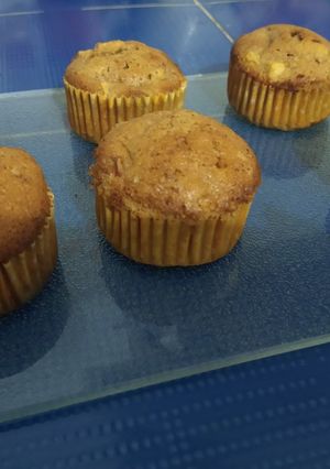 Una foto de Muffins de manzana con canela