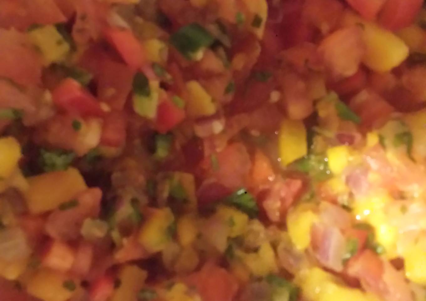 Pico dé gállo (with mango)