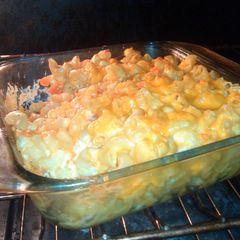 kid friendly baked mac n cheese ;) A picture of kid friendly baked mac n cheese ;).