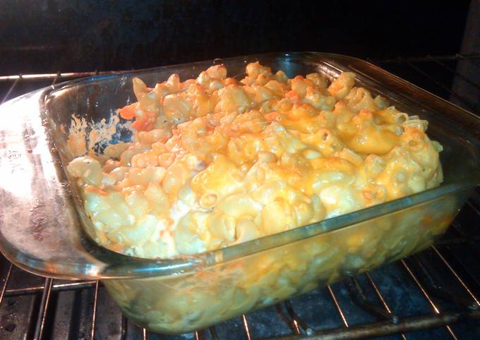 Recipe: Perfect kid friendly baked mac n cheese ;)