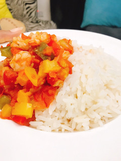 A picture of Shrimp sauce and steamed rice.