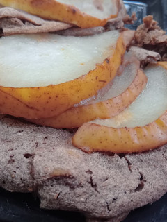 Una foto de Panquequitos de choco y pera 🍐 🍫 sin tacc y vegan