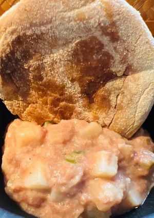A picture of Creamy Stove Top Corned Beef and Hash.