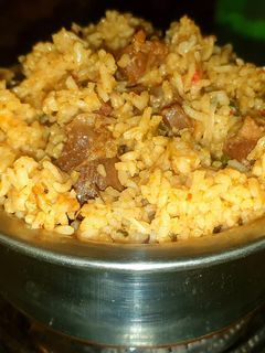 ஆம்பூர் மட்டன் பிரியாணி (Aambur mutton biryani recipe in tamil) செய்முறை முக்கிய புகைப்படம்