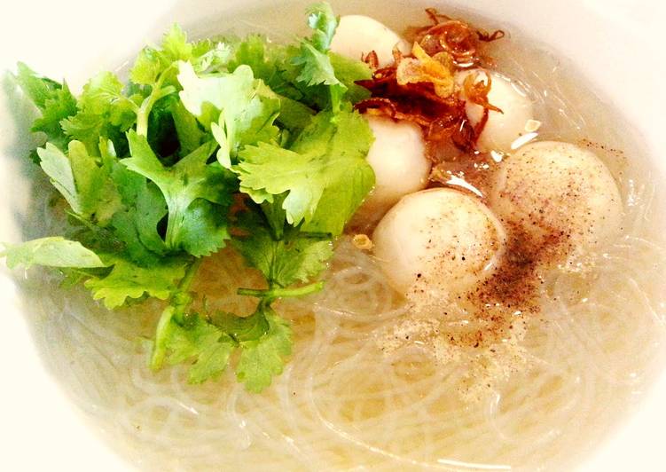 Fresh Winter vermicelli in fish ball soup