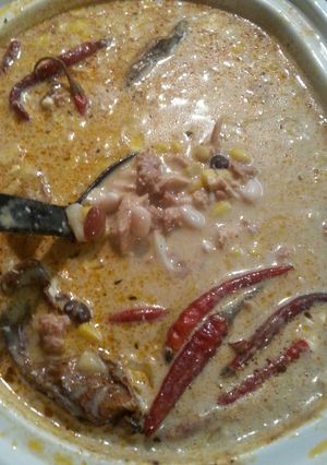 A picture of Spicy white chicken chilli crockpot.