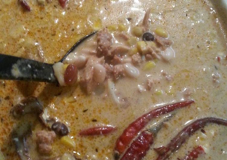 Simple Way to Prepare Super Quick Homemade Spicy white chicken chilli crockpot