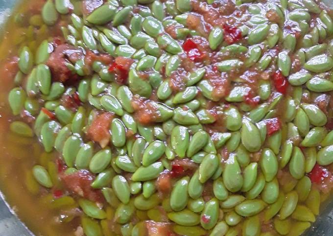 Cara membuat Sambal Terasi Petei Cina Cara membuat Sambal Terasi Petei Cina