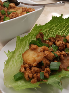 A picture of PF Chang Chicken Lettuce Wraps.