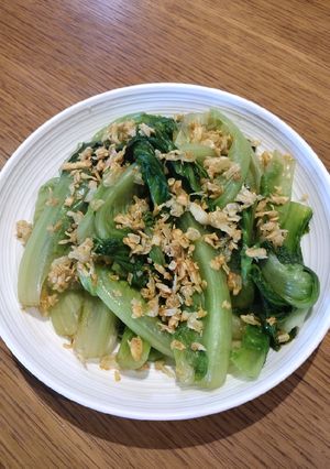 A picture of Chinese Lettuce in Oyster Sauce.