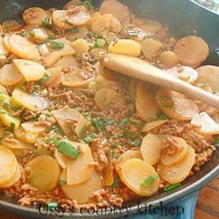 A picture of Simmered Potato and Ground Pork with Gochujang Flavor.