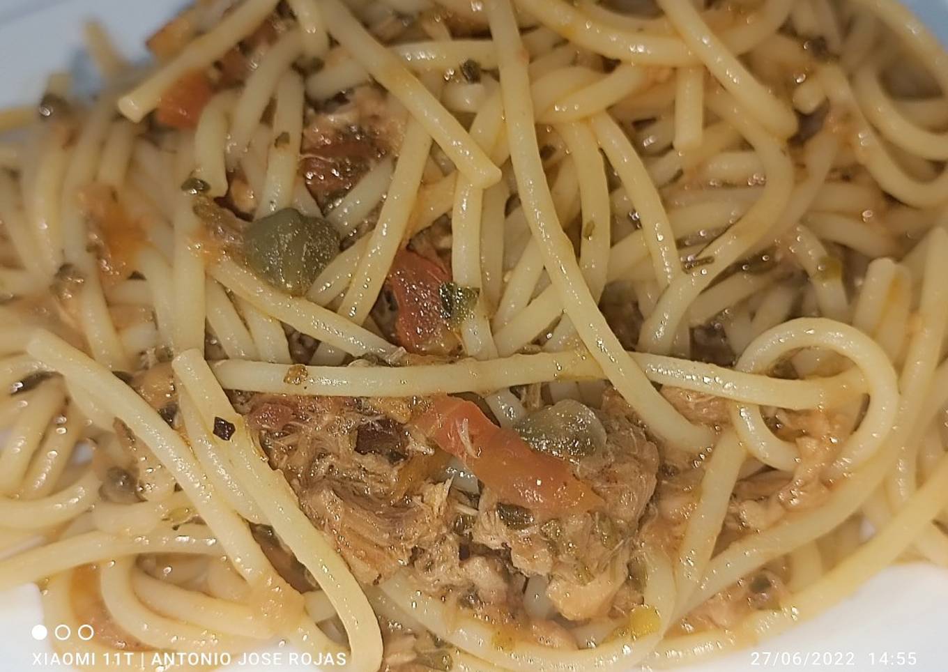 Spaghetti en salsa de atún