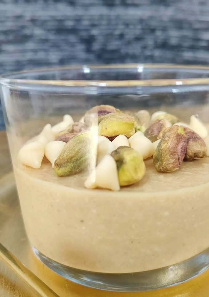 Una foto de Postre de almendra en vasitos