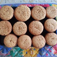 A picture of Vanilla cupcakes.
