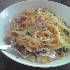 A picture of Easy Cream Pasta for Lunch.