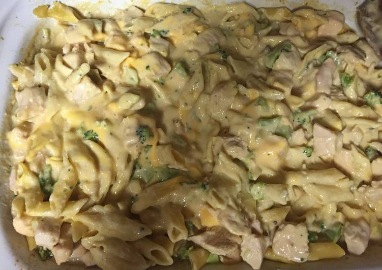 Simple Way to Make Quick Crockpot Cheesy Chicken And Broccoli