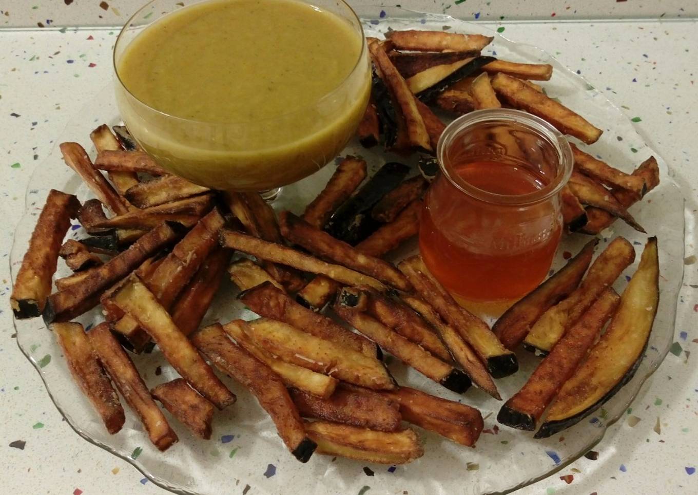 Vichyssoise con espinacas y berenjenas fritas con miel