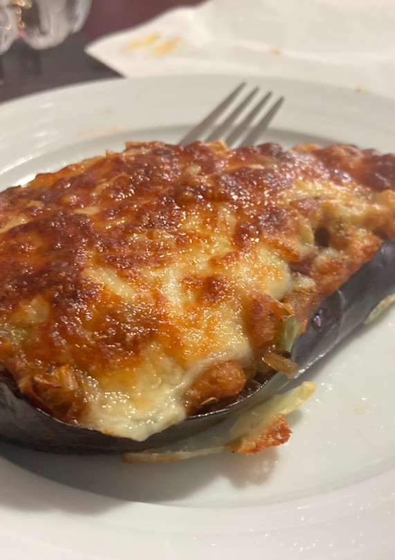 Una foto de Berenjena rellena airfryer