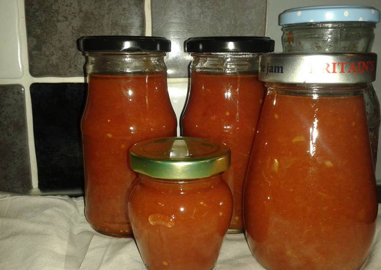 Simple Way to Prepare Quick Ketchup (tomato Sauce)
