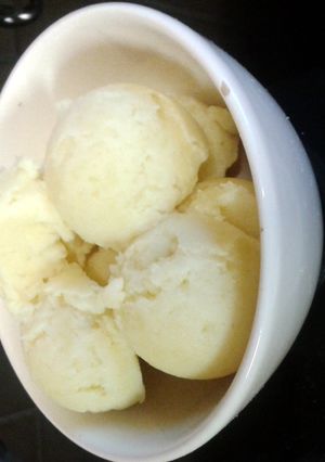A picture of Mashed Potatoes.