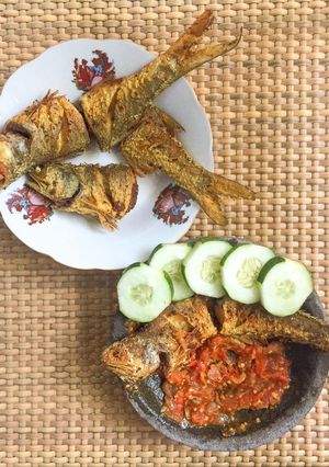 Foto resep Ikan Laosan Goreng Sambal Tomat