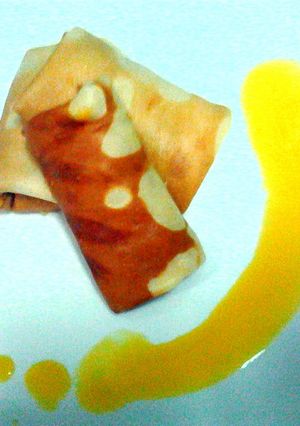 A picture of mango crepe.