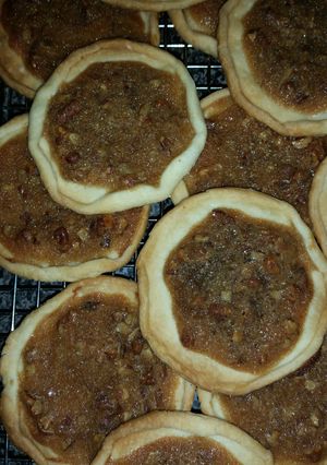 A picture of Pecan pie cookies.