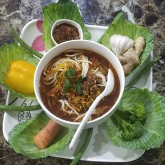 A picture of Veg Thukpa soup with noodles.