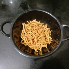 A picture of Crispy Masala sev.