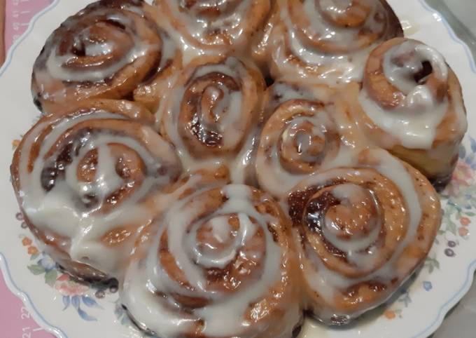 How to Make Any-night-of-the-week Cinnamon roll