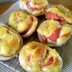 A picture of Ham & Mayonnaise Bread.