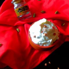A picture of Kesar Elaichi shrikhand.