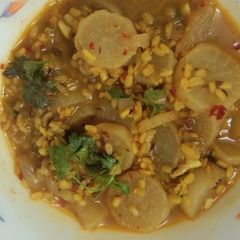 A picture of White Radish Curry.