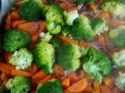 Una foto de china pollo con brócoli