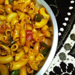 A picture of Soy Macroni.