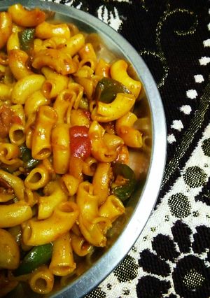 A picture of Soy Macroni.